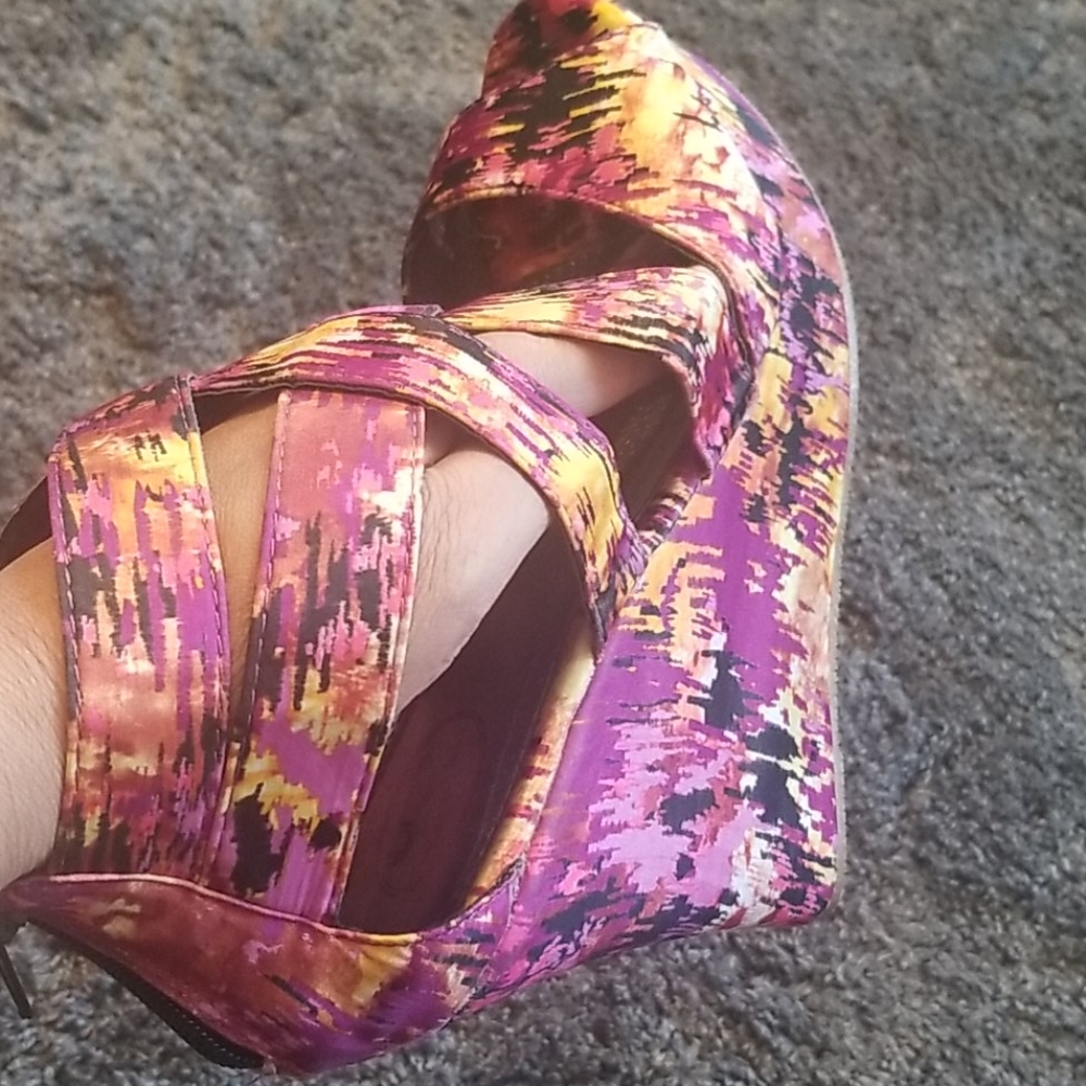 Multi-colored wedges...